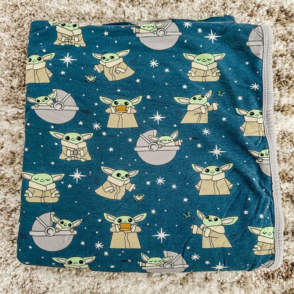 Grogu Large Cloud Blanket